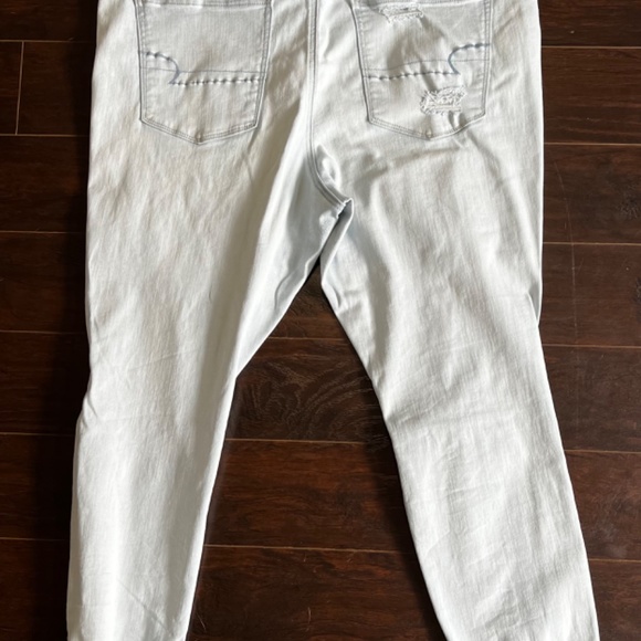 American Eagle Jeans Light wash - Picture 2 of 4